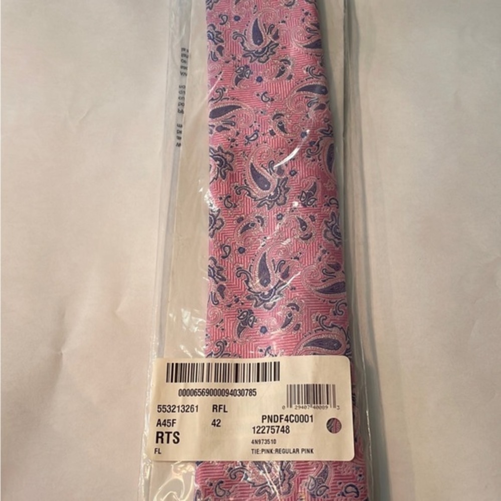 Nordstrom pink paisley necktie 100% silk‎